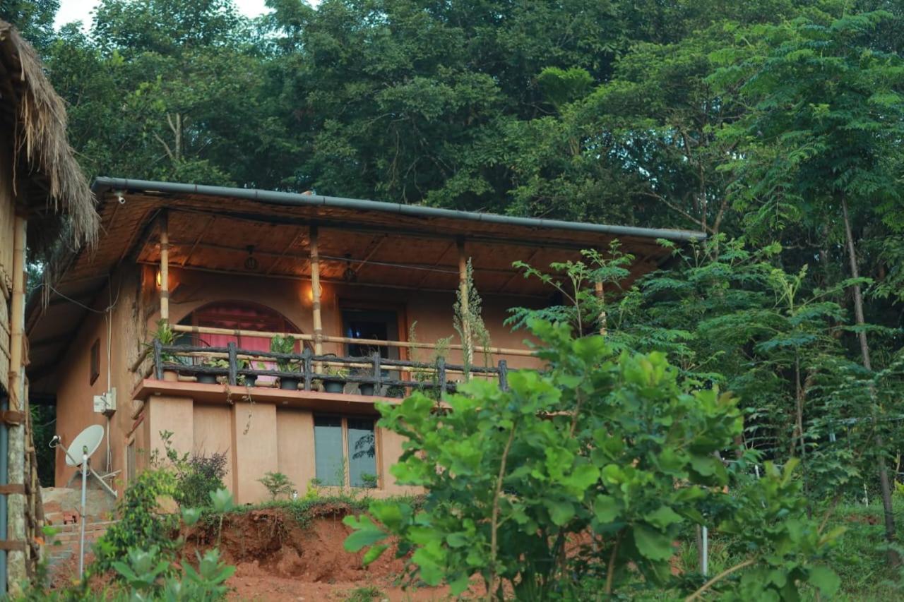 Angel'S Home Stay มานันทาวดี ภายนอก รูปภาพ